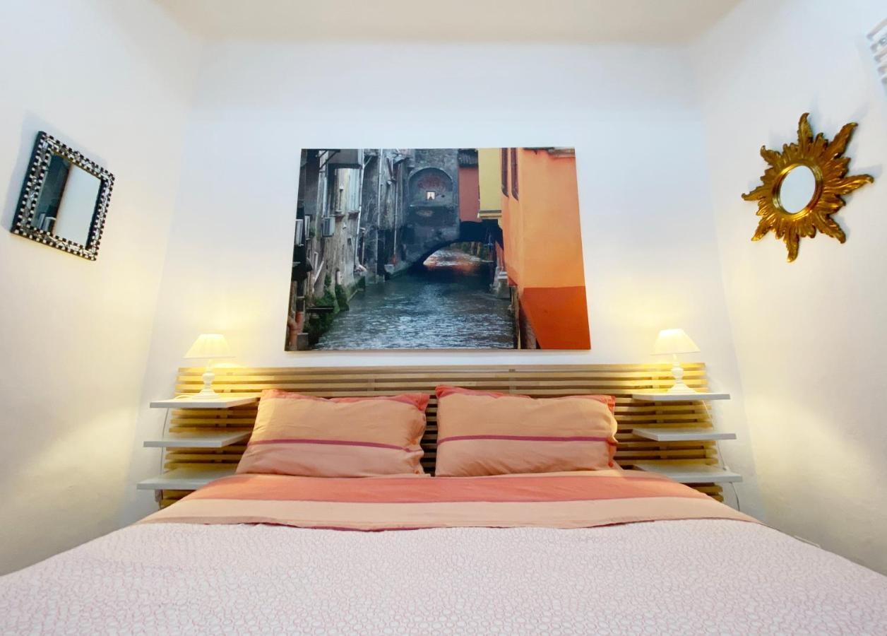 Apartamento Loft Garden In Bologna'S Heart Ospedale Rizzoli Exterior foto