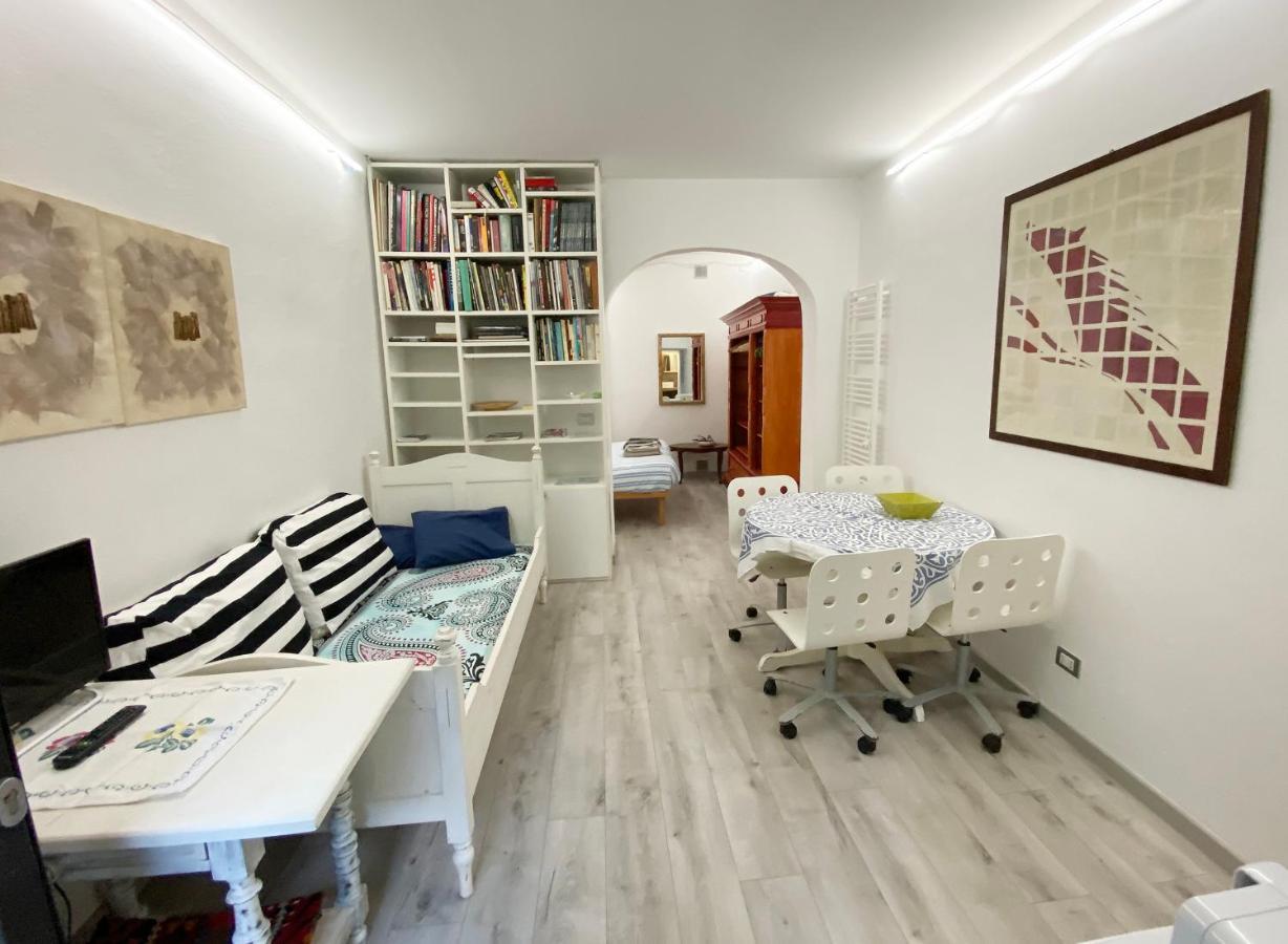 Apartamento Loft Garden In Bologna'S Heart Ospedale Rizzoli Exterior foto