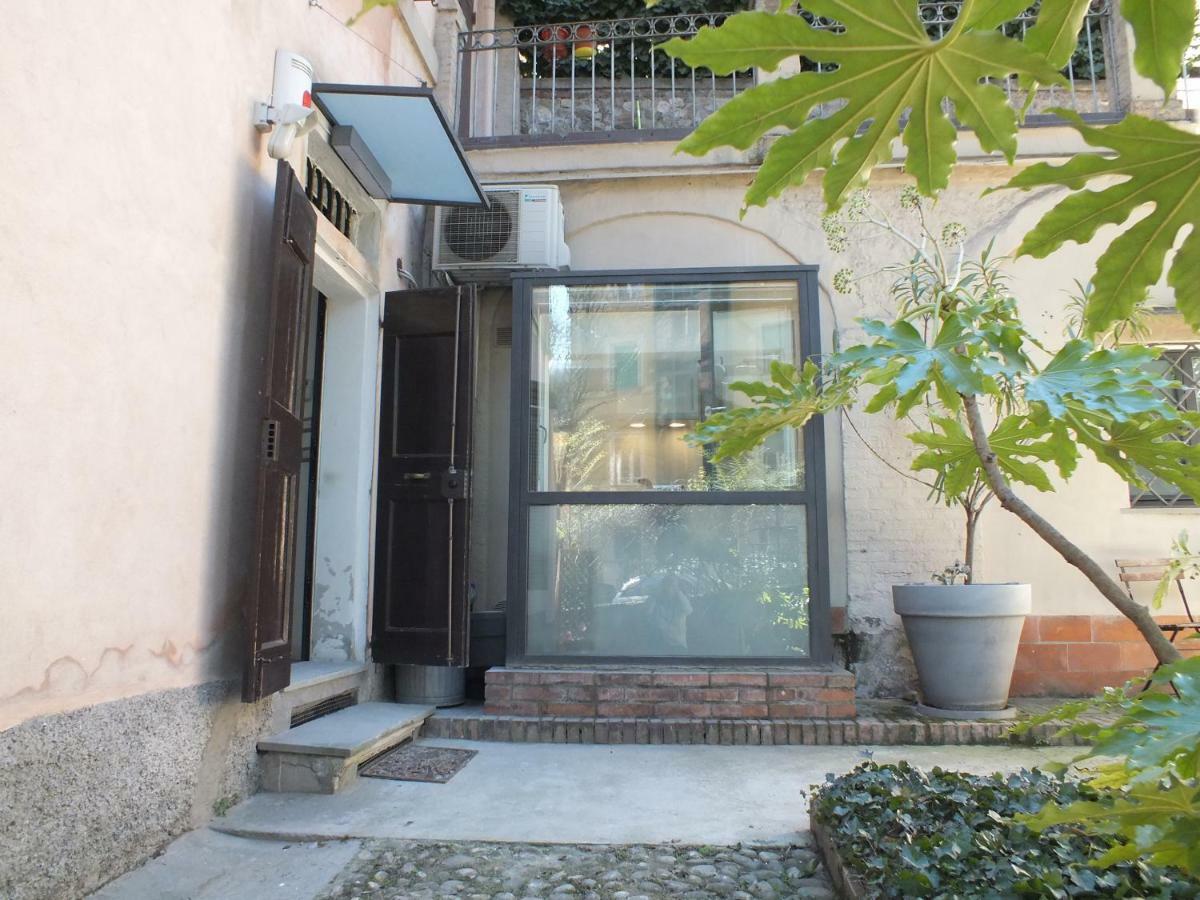 Apartamento Loft Garden In Bologna'S Heart Ospedale Rizzoli Exterior foto