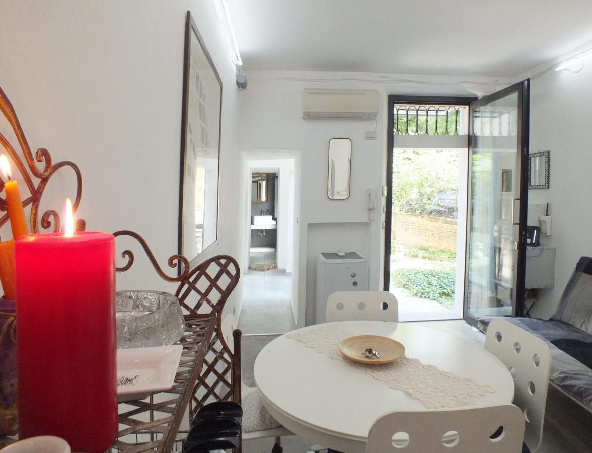 Apartamento Loft Garden In Bologna'S Heart Ospedale Rizzoli Exterior foto